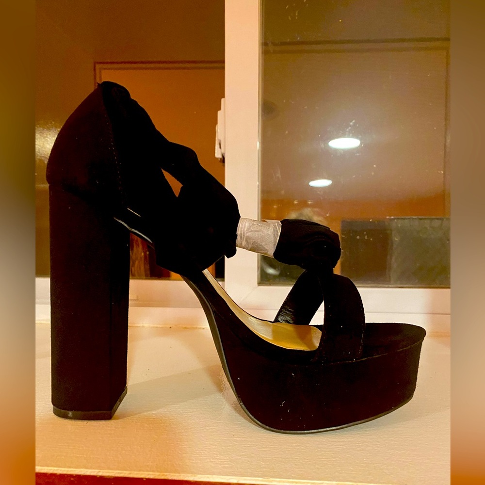 Lulus Miana Women’s Black Suede Lace up Platform Sandals, Size 9